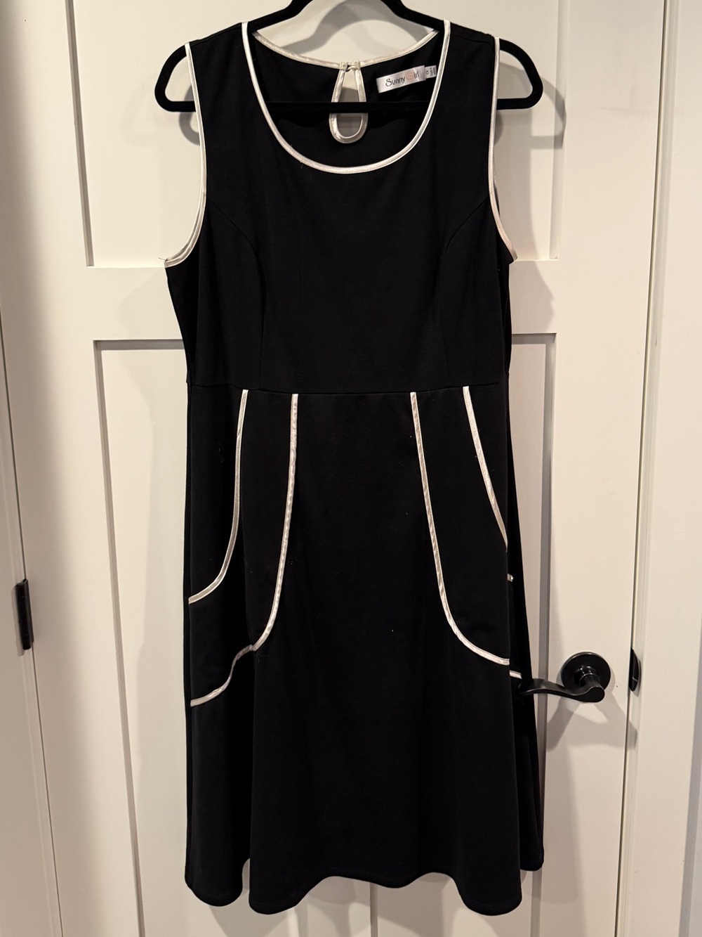 Sunny Girl 1x mod black and white dress
